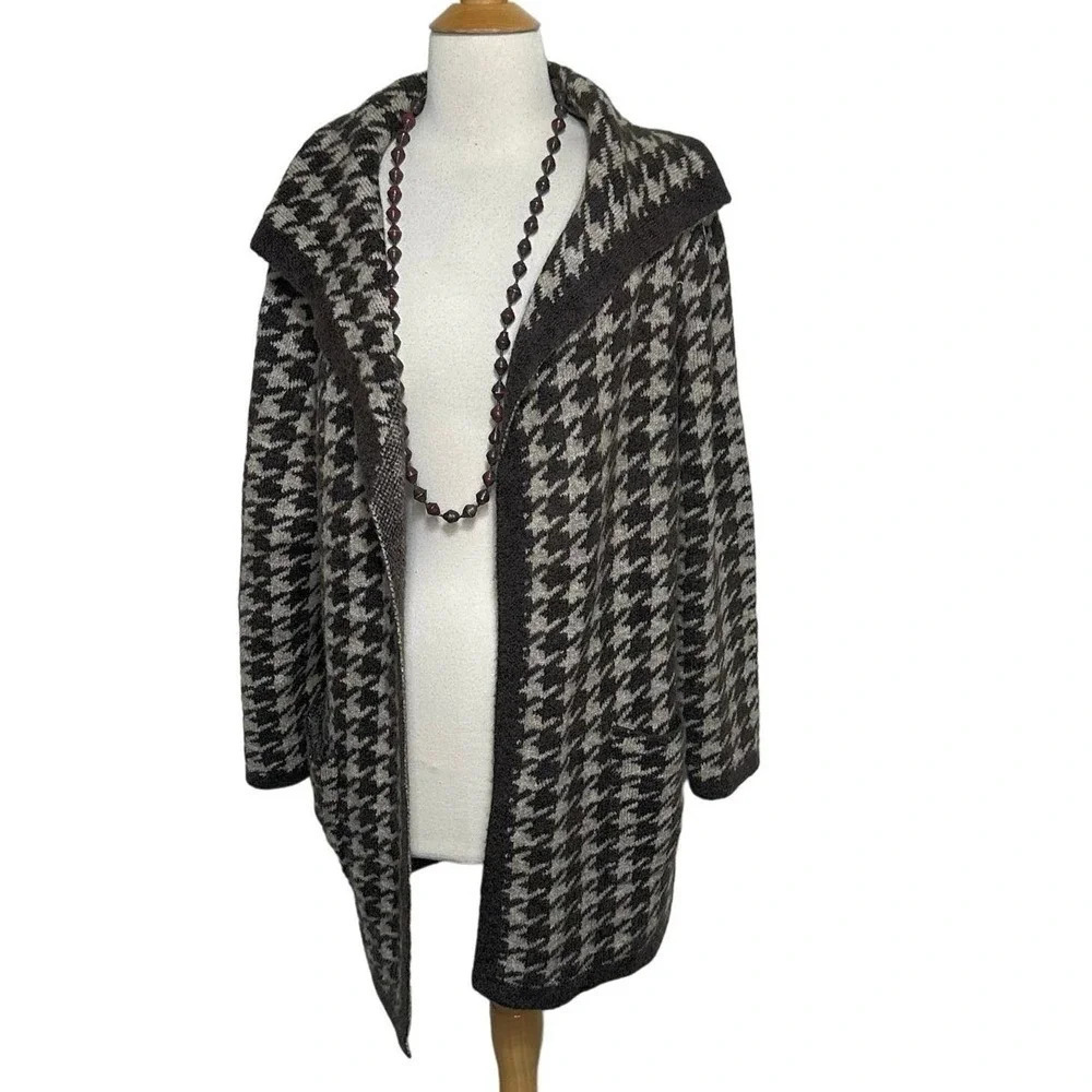 Max Studio Cardigan Sweater M Brown Houndstooth Open Front Longline Shawl Collar